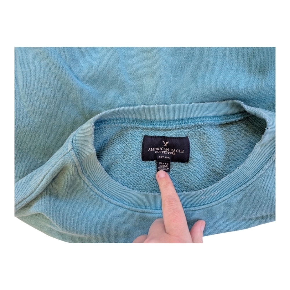 Teal Rough Cropped Sweatshirt - Picture 3 of 3